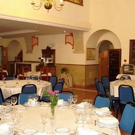 Hospederia El Convento Hotel 2*